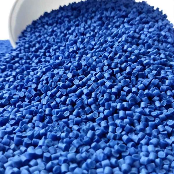 PE PET couleur bleu clair et rapide Masterbatch Granules de résine Film bleu soufflé