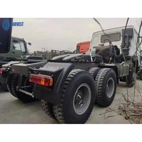 Максимальная скорость 101km/H SINOTRUK 6x6 весь сварочный трактор привода 371hp Howo колеса