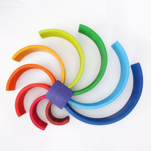 Blocs constitutifs en bois Toy Creative Educational d'arc-en-ciel de Brown 18cm