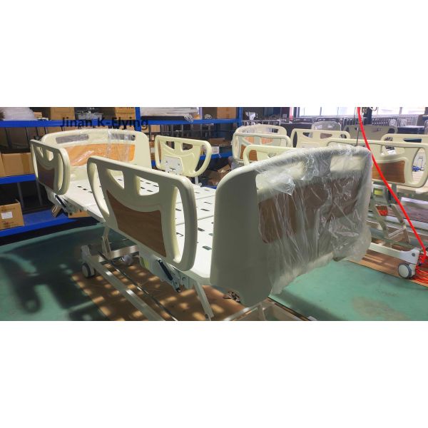 L2150mm Hospital ICU Bed , CPR Portable Folding Hospital Bed