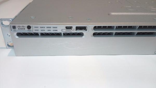 Cisco commutent IP CISCO original bas de commutateur de port de SFP de la série 12 de WS-C3850-12S-SCatalyst 3850