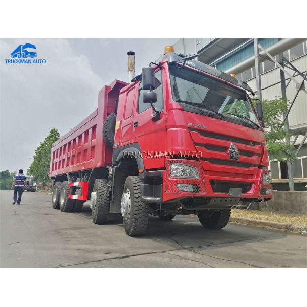 12 Wheel 371HP Sinotruk Howo 8x4 Dump Truck With Top Warning Light