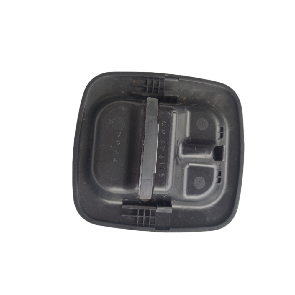 MR604114 Mitsubishi Pajero V73V77V93V97 Body Kit Middle Row Seat Lock Column Decorative Cover Striker Cover Interior Accessories