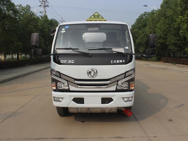 Dongfeng Dolica Flammable Liquid Tank Truck Carrier 4.6 Cubic Meter 4X2