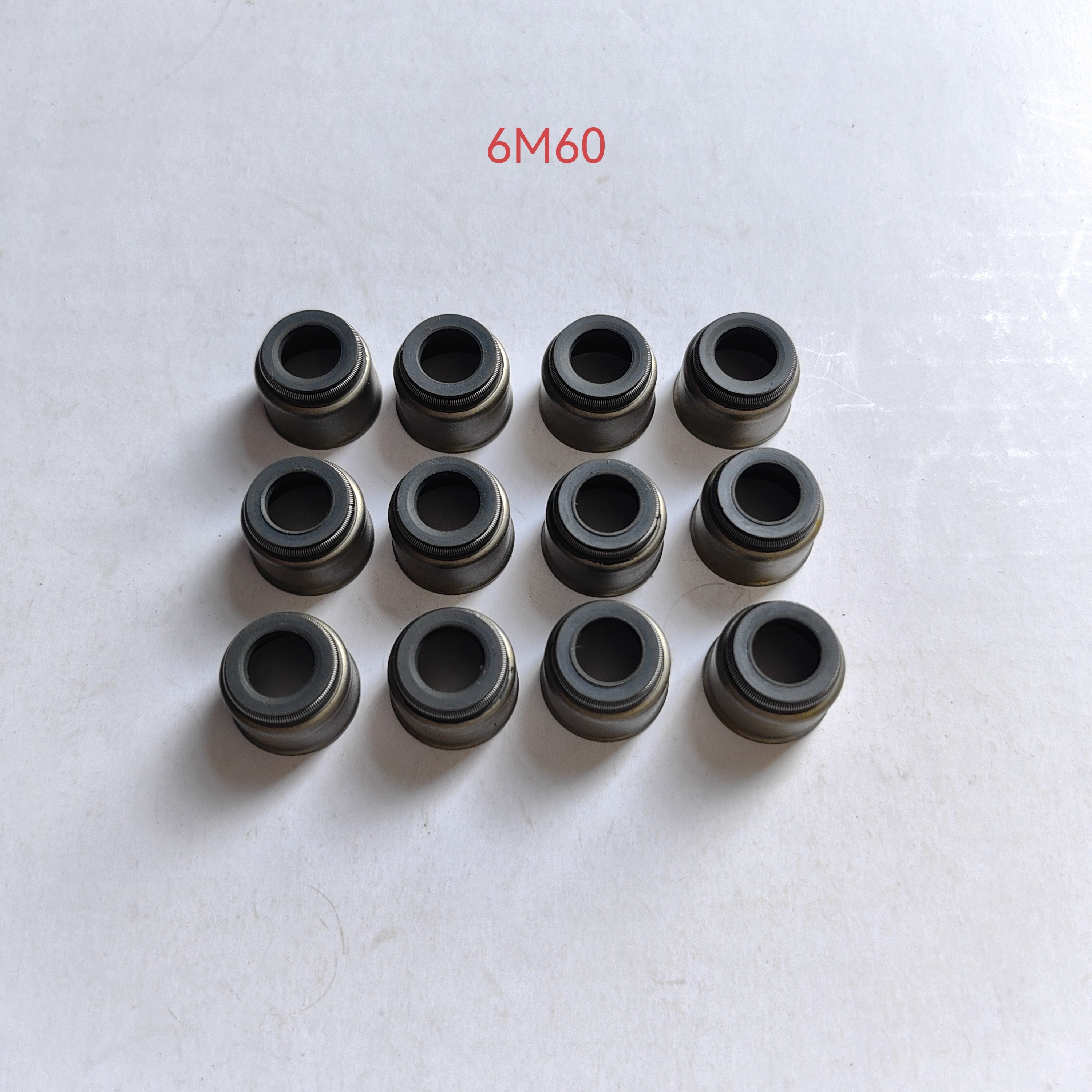 Valve Stem Oil Seals for Mitsubishi 6M60 Diesel Engine
