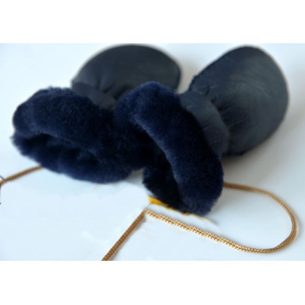 3 - 8 Years Childrens Warmest Sheepskin Gloves With Customized Logo