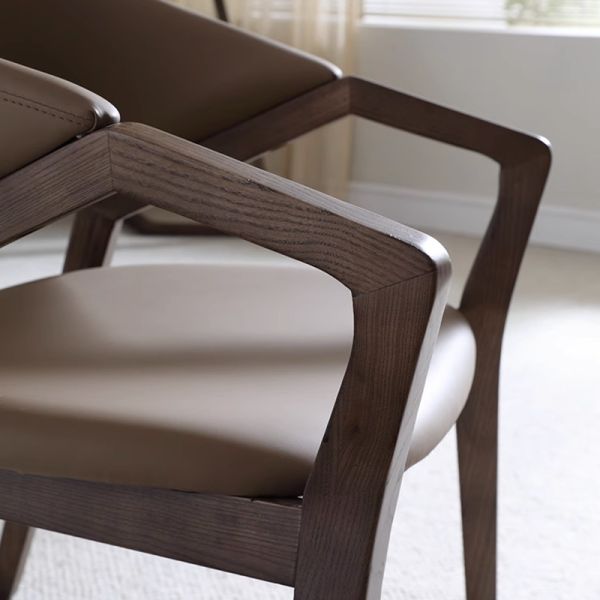 2023 Modern Design Solid Wood PU Leather Dining Room Arm Chair for Cafes Add Charm to Your Restaurant
