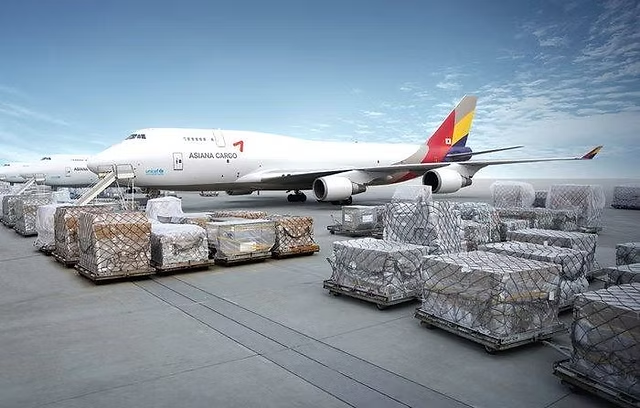 Secure Air Freight Forwarding Agent International Air Shipping Services Pickup