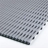 Porte extérieure Mats That Drain Water des tapis 30ft de glissement de piscine de PVC anti