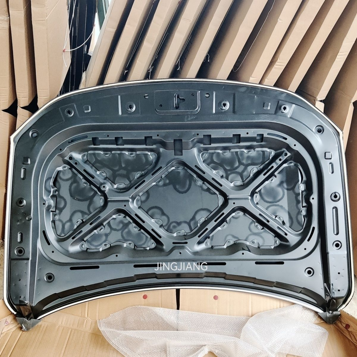 Steel 160*150*30 S111F270101-0100 Engine Cover for Changan CS35PLUS 18-22 Car Accessories