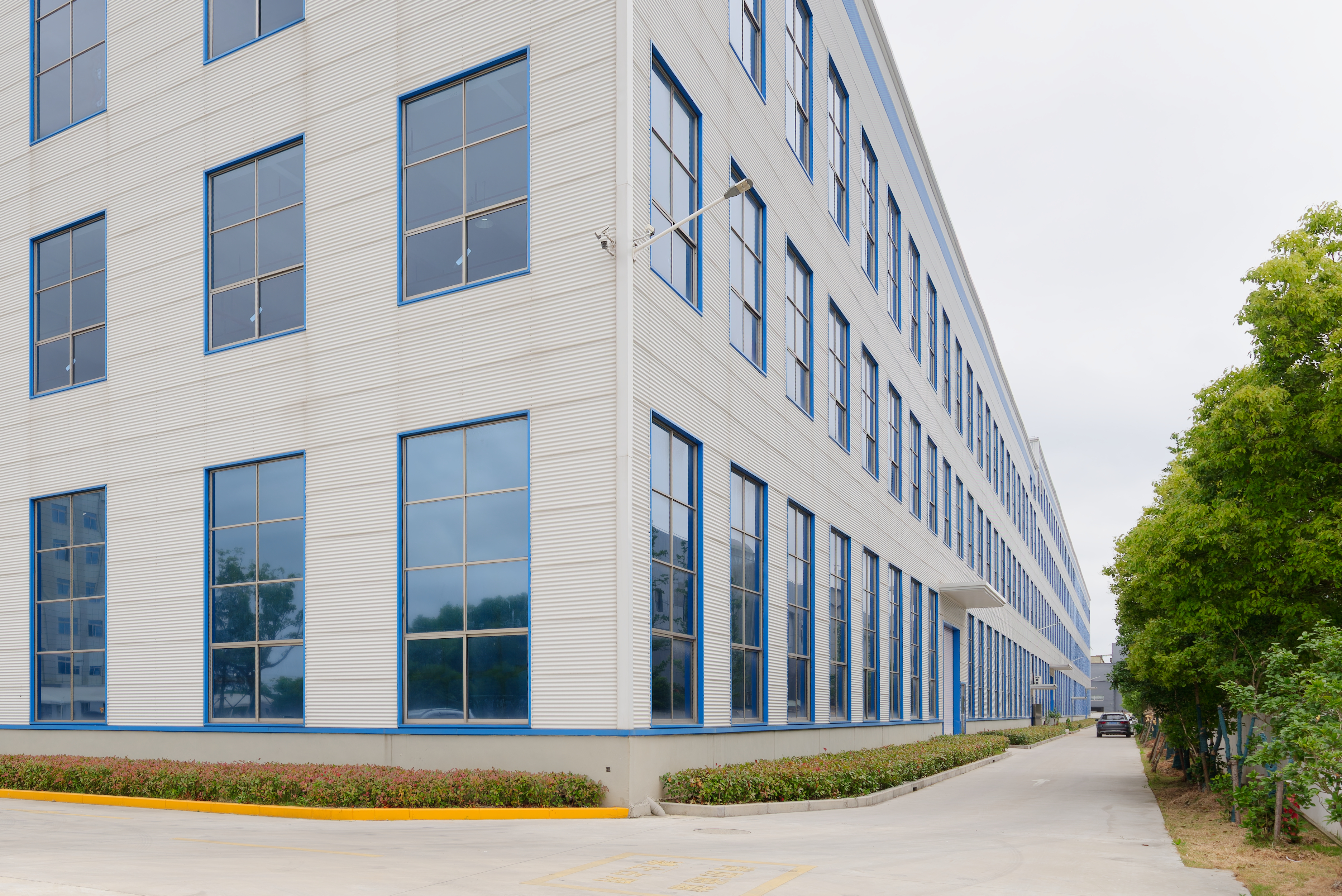 SHANGHAI CHLOE TRADING CO.,LTD.
