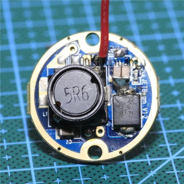 99Polvo abrasivo de óxido de aluminio de 0,9% 9 Mohs Polvo abrasivo de alumina