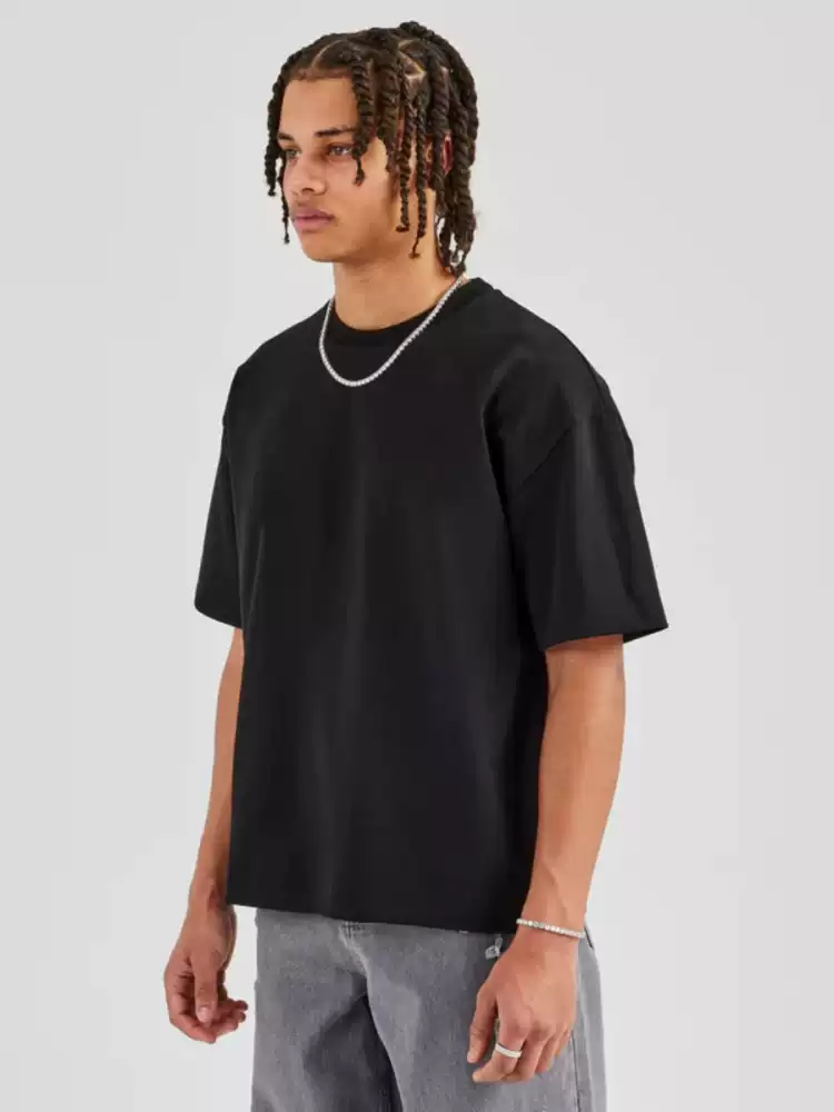 Men’s Oversized Loose Fit Cotton T-Shirt with Breathable Fabric and Unisex Design for Streetwear