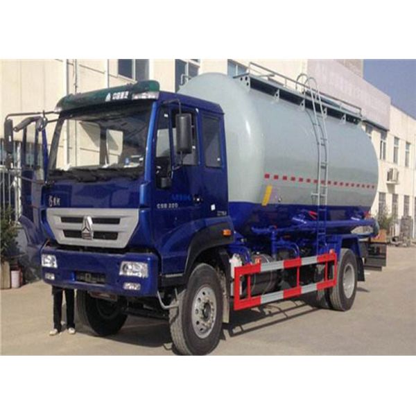 HOWO 6 Wheel Cement Carrying Trucks , 4x2 10m3 Bulk Tank Truck High Safety /