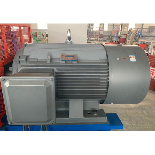 Máquina de trituración de caucho de rodillos con ranuras de 560x1000 mm para la producción