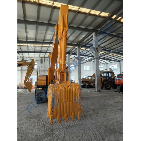 Hot Sale Refurbished 22Ton Capacity Hyundai 220LC Track Excavator Ready to Work