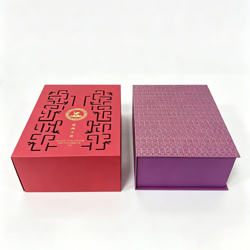 Luxury Purple Magnetic Gift Box with Gold Foil / Pearl Cotton Insert