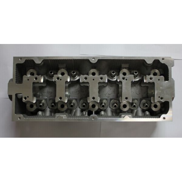 Алюминиевая головка цилиндра двигателя на бензин Мицубиси 4Г13 12В 1,3 1,5 МД344160