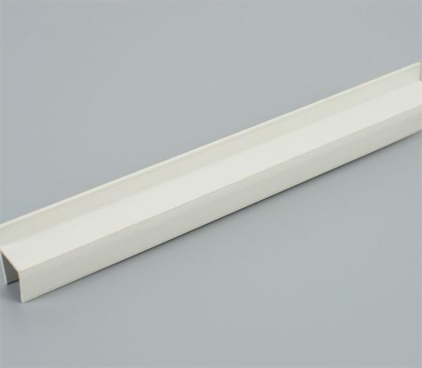 Sceaux d'extrusion de profilés en PVC antistatique