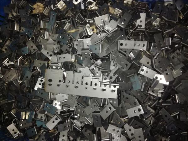 Custom Continuous Dies for Metal Stamping – Precision Cutting, Stable Performance, Cost-Effective