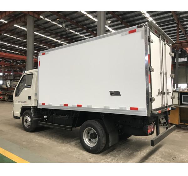 FORLAND 4x2 Freezer Box Truck LHD Or RHD 2 Ton Freezer Delivery Truck