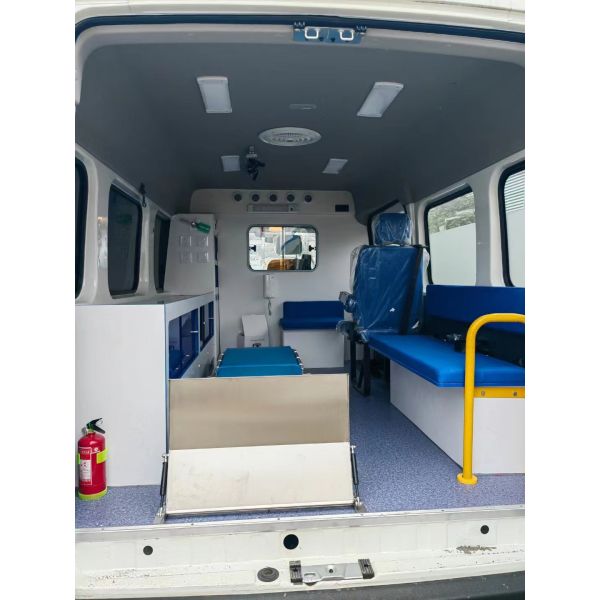 Ambulance Véhicule médical Hôpital Véhicule médical Véhicule d'urgence Fabriqué en Chine Prix