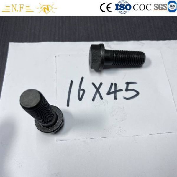 Heat Treated Sprocket Bolt Fastener High Strength Durable Corrosion Resistant Suitable for Heavy Machinery and Equipment
