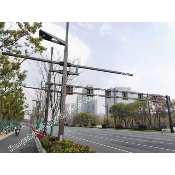 На открытом воздухе горячего погружения Q235 гальванизировать столб знака металла