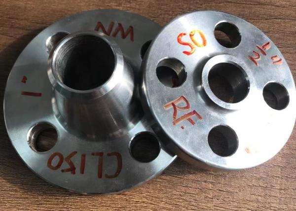 Os encaixes de tubulação sem emenda do ANSI do aço carbono soldaram flanges do assoalho do ferro fundido do pescoço