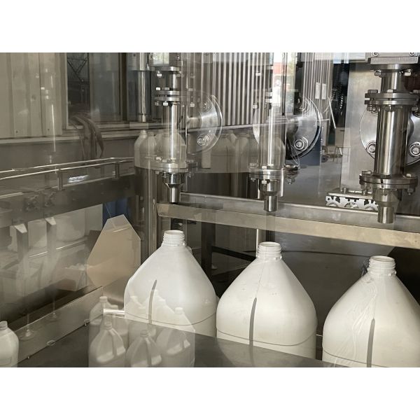 1L-4L Jerrycan Pail Can Tin Fully Automatic 4 Nozzles Mesh Conveyor Chemical Liquid Engine Oil Ex-proof Filling Machine