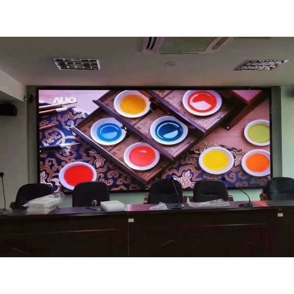 le lancement fin mince de 4K 2K HDP1.6 P1.8 P2 P2.5 a mené l'écran visuel de mur de l'affichage 400X300mm LED de TV pour la réunion de studio