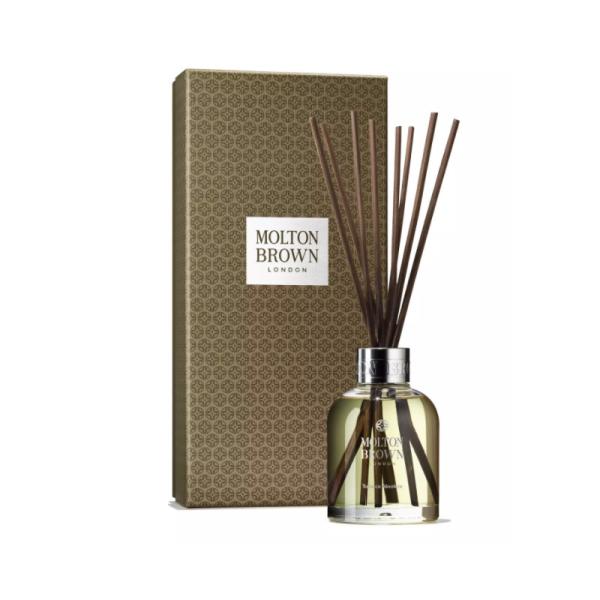 Wholesale home decor natural glass bottle essential oil aroma reed diffuser With Rattan Sticks