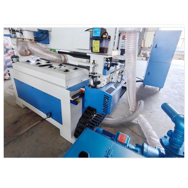 Stable Cast Balsa Wood Furniture Carving 3Axis Woodworking CNC Router High Precision