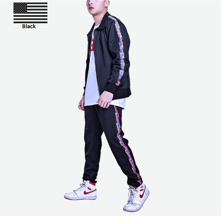 Striped Design Mens Sports Tracksuits For Spring Customized Logo Anti Shrink