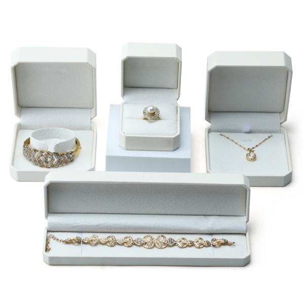 Boîte de rangement de bijoux Hanhong pour boucles d'oreilles Bracelet en cuir blanc 10*10*5cm