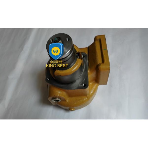 Водяная помпа 6212-61-1205 двигателя S6D140 KOMATSU D155