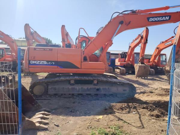 22 toneladas Nuevo de llegada Usado Doosan DH225LC-7 Excavadoras 1.28m3 Excavadora hidráulica