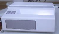 4200lm 4k USTレーザープロジェクター WUXGA 教室用教材を組み込みました
