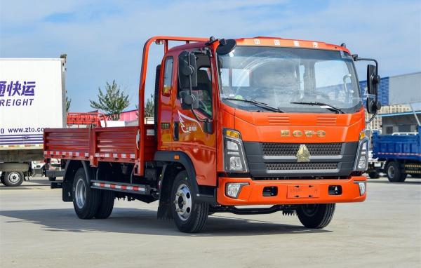 Camion léger SINOTRUK HOWO Titan H 140 chevaux, rangée de 3,85 mètres, demi-rail (8 vitesses)