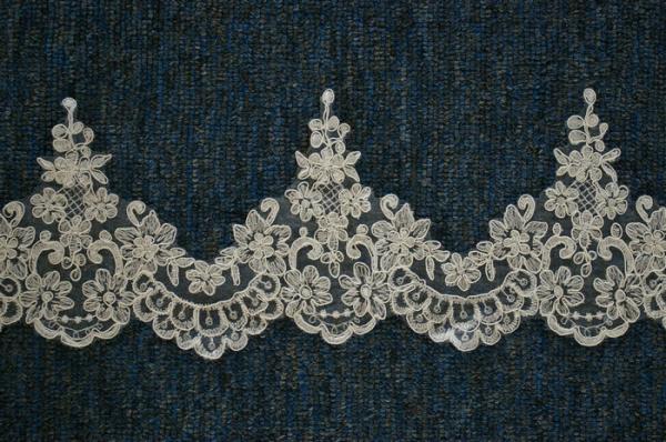 Wholesale Wedding Lace Trimming Embroidery Cord Lace Border with Different Color