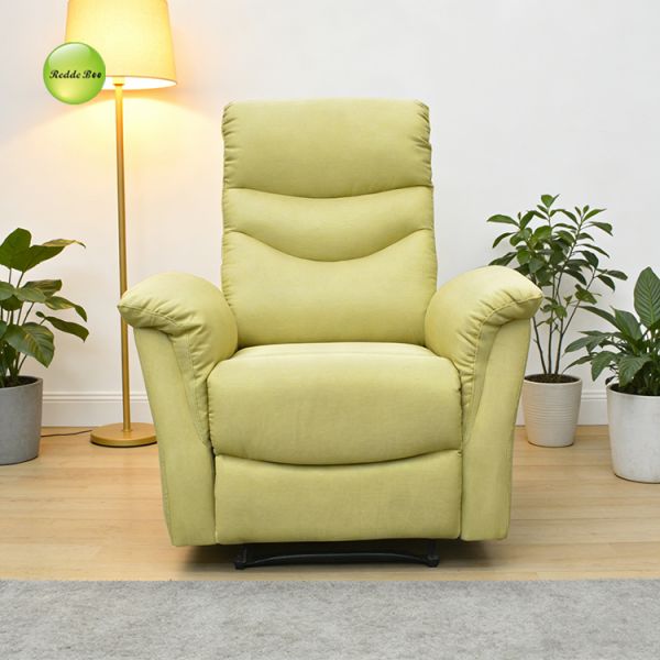 Vibrant Green Lounge Chair: Breathable Fabric, Ergonomic Design – Perfect for Cozy, Sunlit Reading Nooks