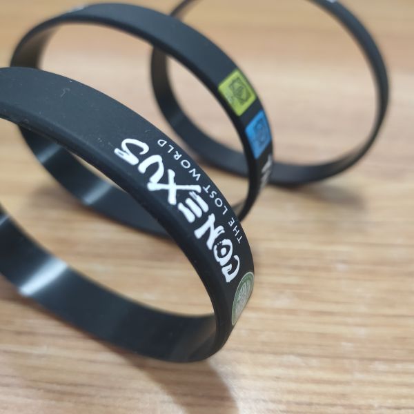 Custom Branded Logo Silicone Wrist Band Customized Rubber Bracelet for Festival Gifts