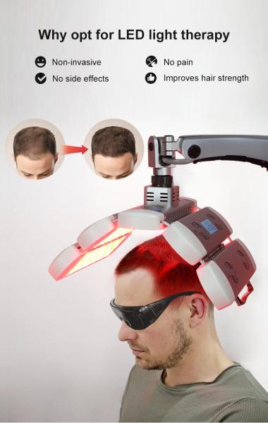 O profissional conduziu a máquina leve da terapia do crescimento do cabelo para o tratamento da queda de cabelo