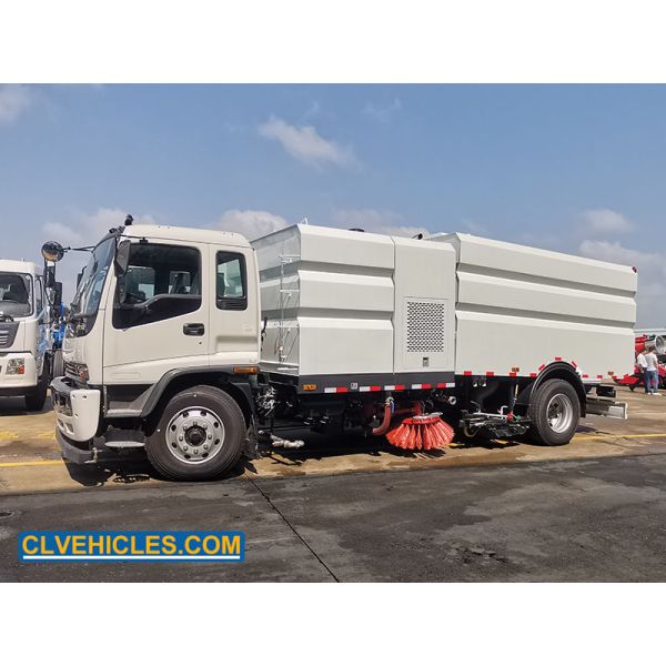 ISUZU FTR 205hp Road Street Sweeper Truck Medium Duty 15000 Liters