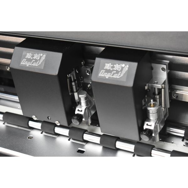 New Model Double Carriages Double Efficiency 1600mm/s High Speed Sticker Label Graphic Plotter