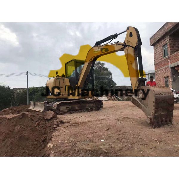 Le plus défunt modèle a utilisé des excavatrices du chat 306, petit ³ de l