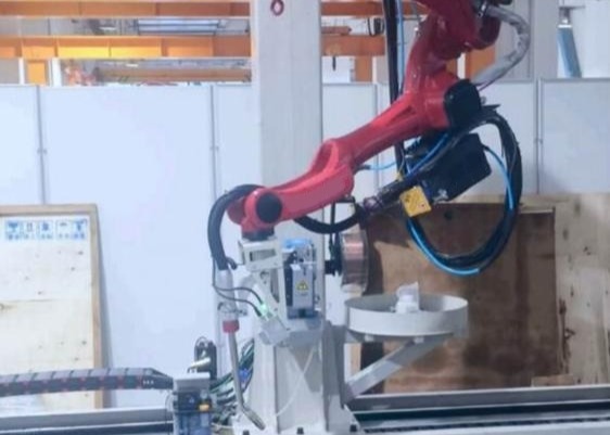 34KW Total Power Consumption CNC Inverted Rail Welding Robot For Steel Weld