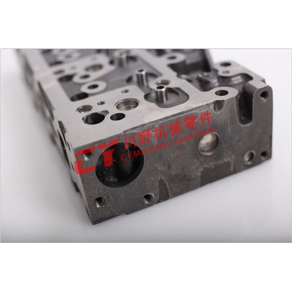 6208 - 11 - 1100 6208111100 Engine Cylinder Head S4D95 PC130 - 7 Turbo
