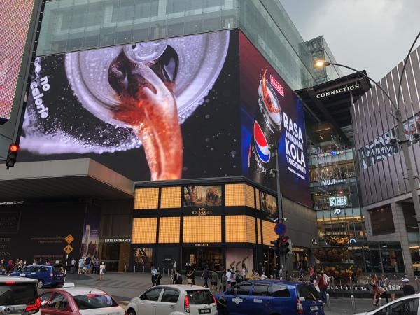 AC110-220V P6.4 Outdoor LED Advertising Display , Die Cast LED Advertising board 1/4 Scan