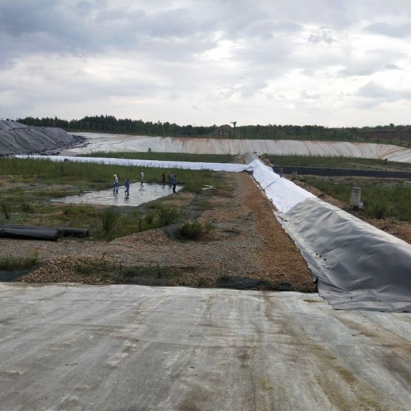 LDPE Geomembrane Flexible Pond Liner for Aquaculture, Irrigation Water Storage Systems